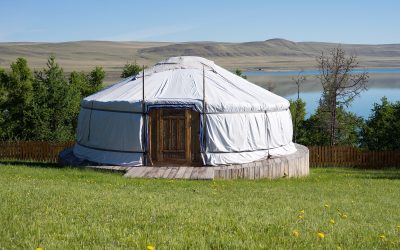 A Night Under a Thousand Stars: Sleeping in a Desert Yurt at Uzbekistan’s Aydarkul Lake